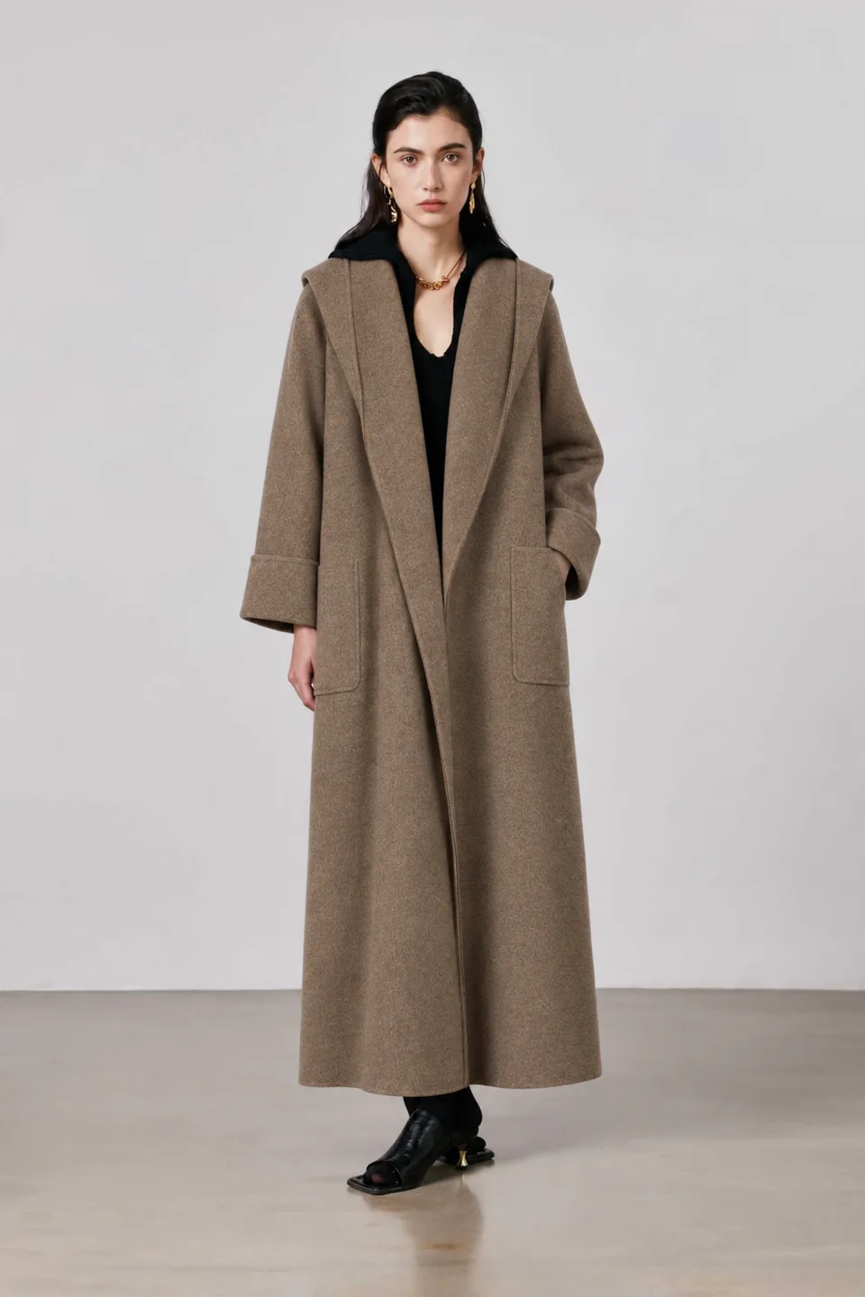 TINGSU style 2607, on model photograph